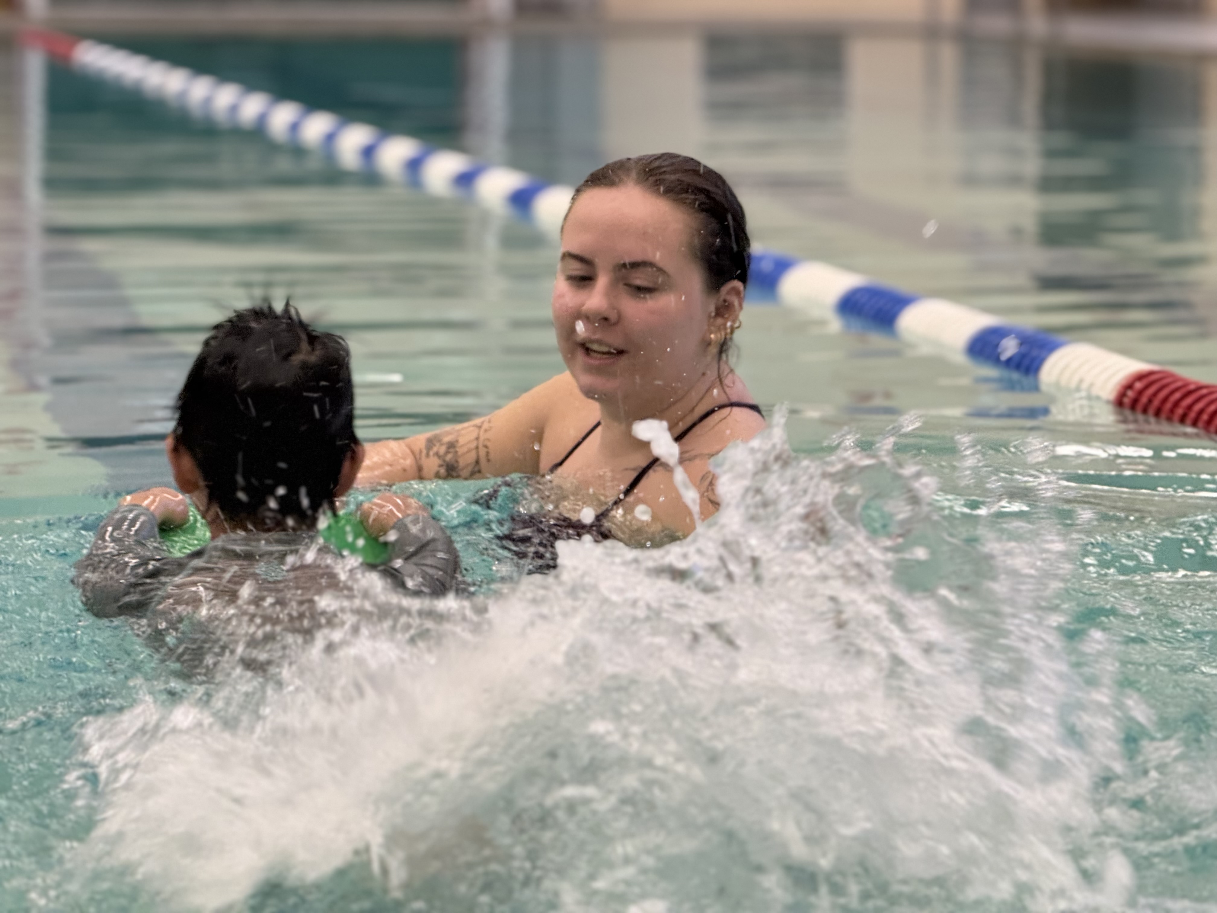 Child learns to swim